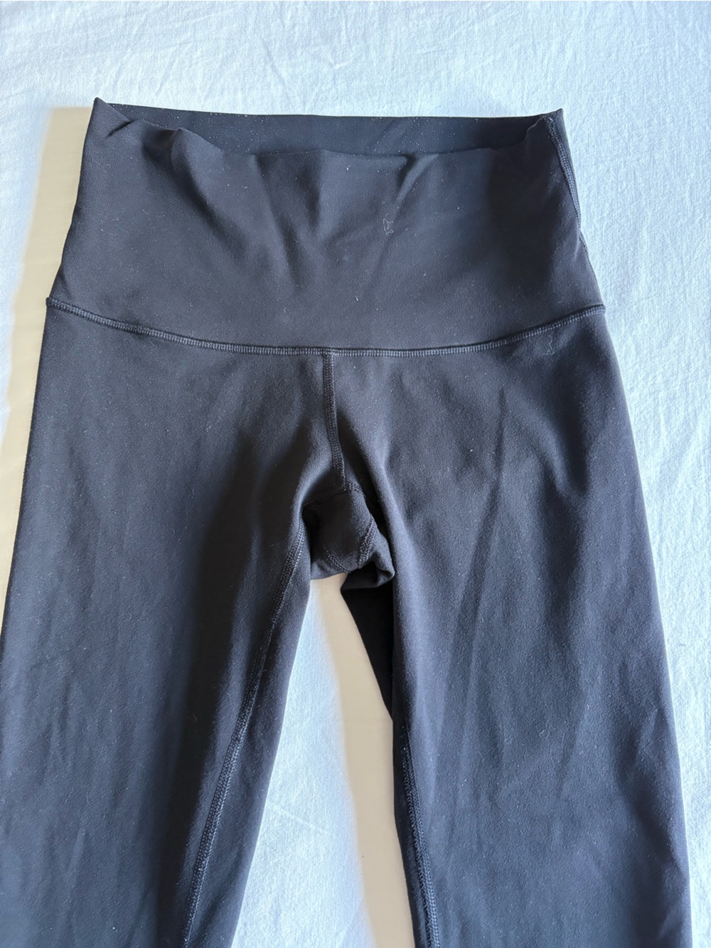 Lululemon Wunder Under High-Rise Crop 25" *Luon (Size 6) - Picture 2 of 8
